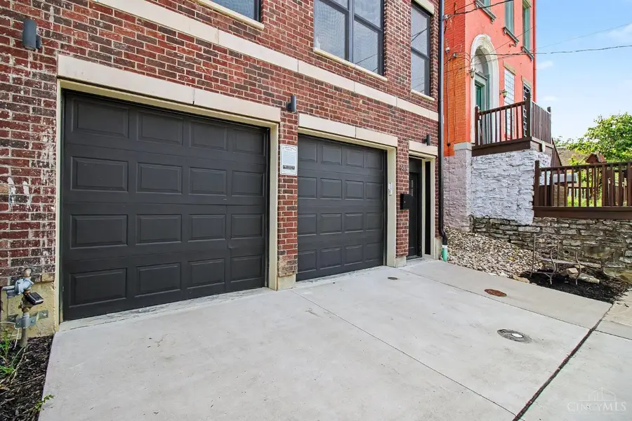 148 Mulberry Street, Cincinnati, OH 45202 - #2