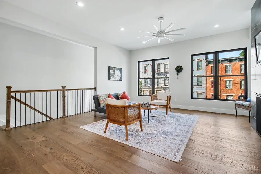 148 Mulberry Street, Cincinnati, OH 45202 - #3