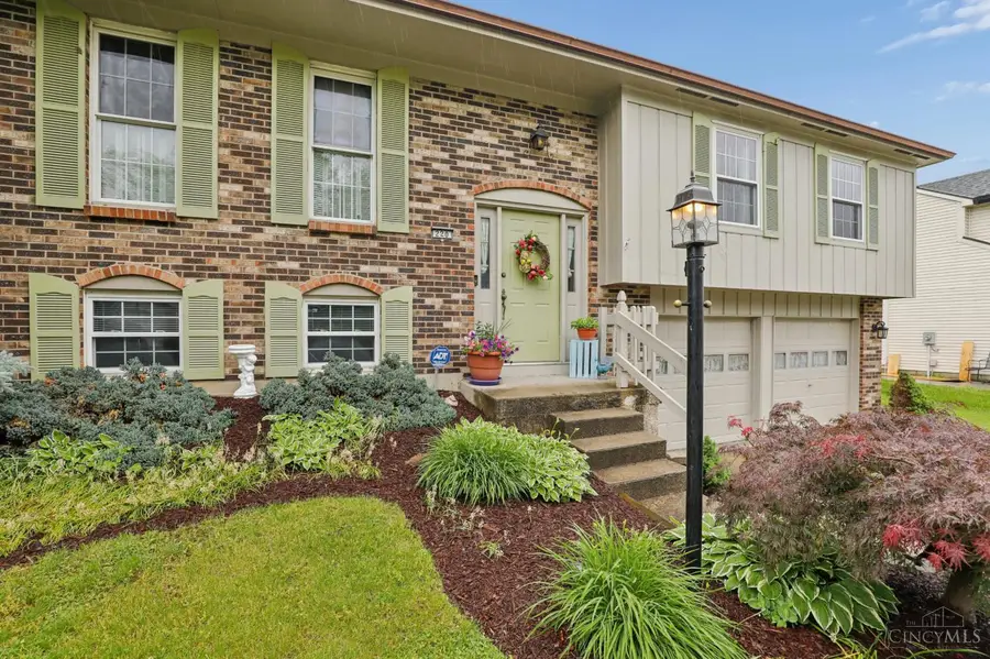 220 Assisiview Court, Cincinnati, OH 45238 - #2