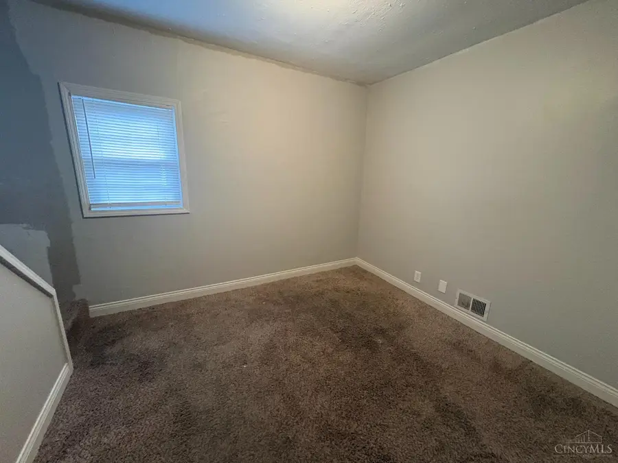3718 Standish Avenue, Cincinnati, OH 45213 - #2