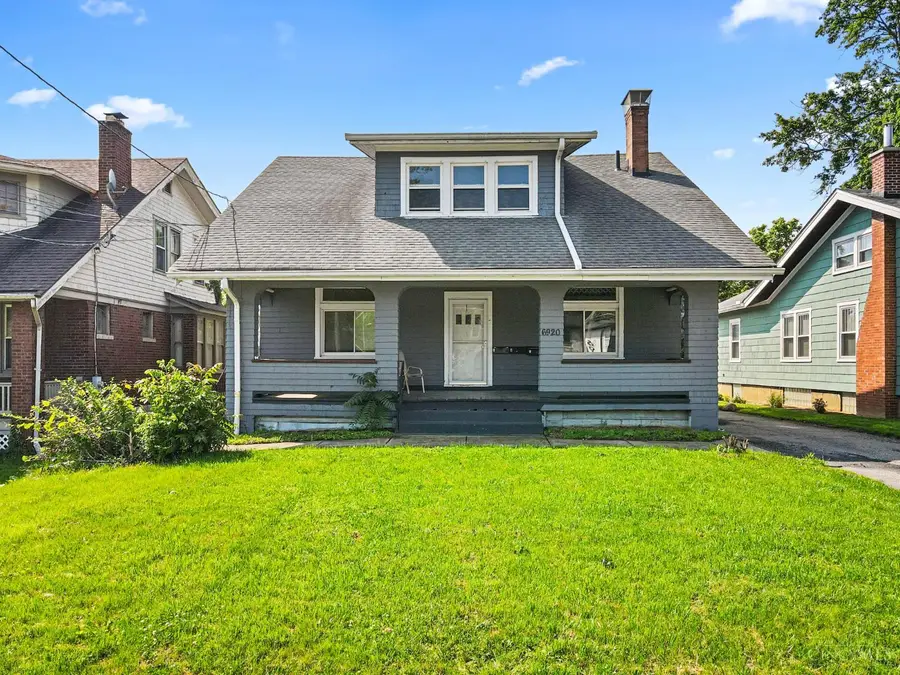 6920 Montgomery Road, Silverton, OH 45236 - #2