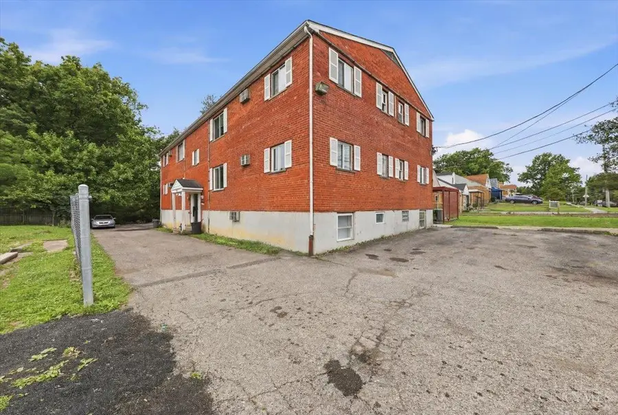 1209 W Galbraith Road, Cincinnati, OH 45231 - #2
