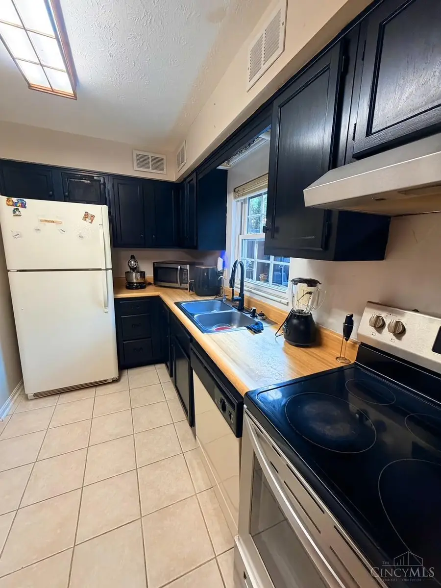 12 Woodsview Lane #12, Sharonville, OH 45241 - #3
