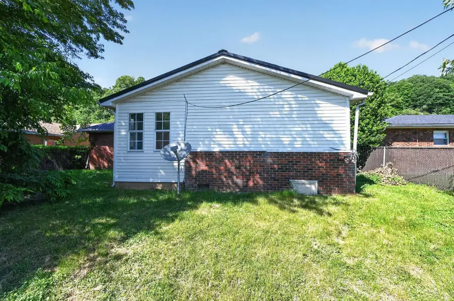 1752 Waldo Drive, Ironton, OH 45638 - #2