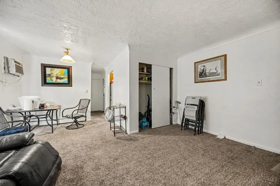 3324 Hanna Avenue, Cincinnati, OH 45211 - #3