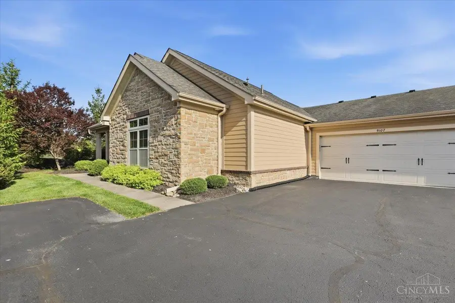 9107 Park Place Circle, West Chester, OH 45069 - #2