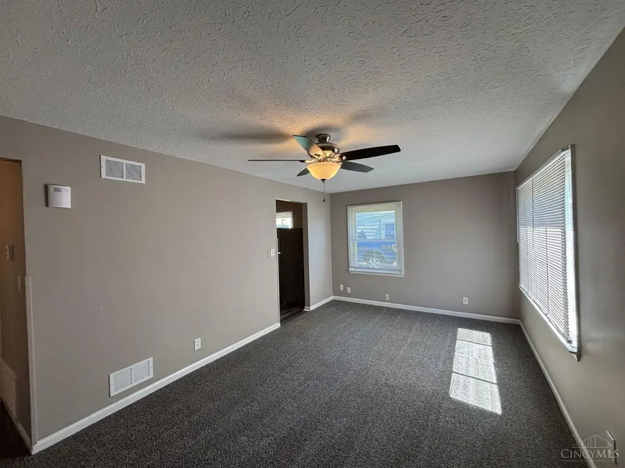 2711 Armco Drive, Middletown, OH 45042 - #2