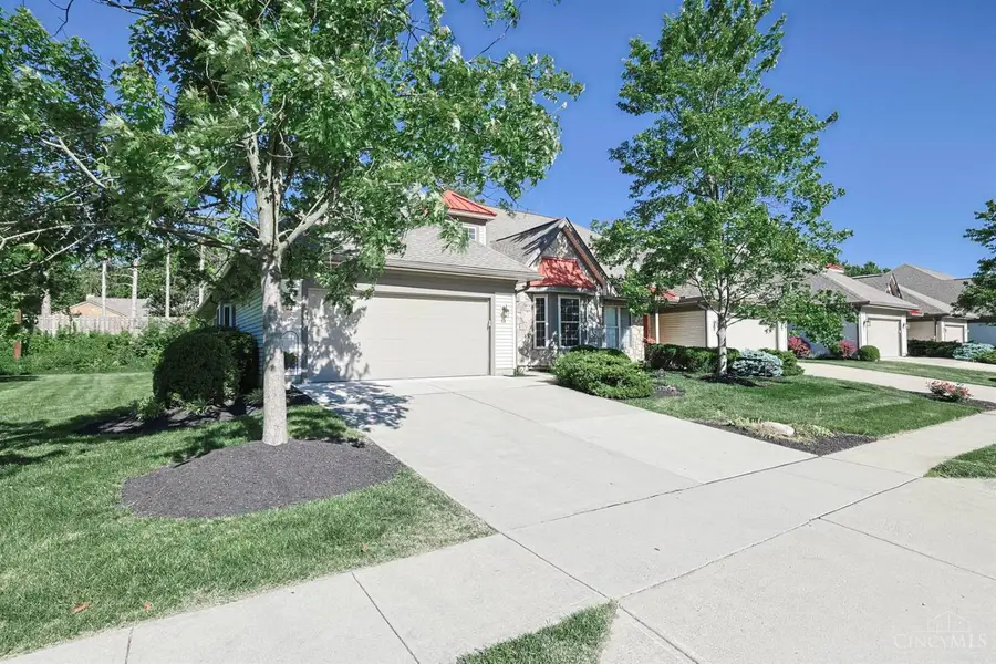 1701 Harmon Drive, Wyoming, OH 45215 - #2