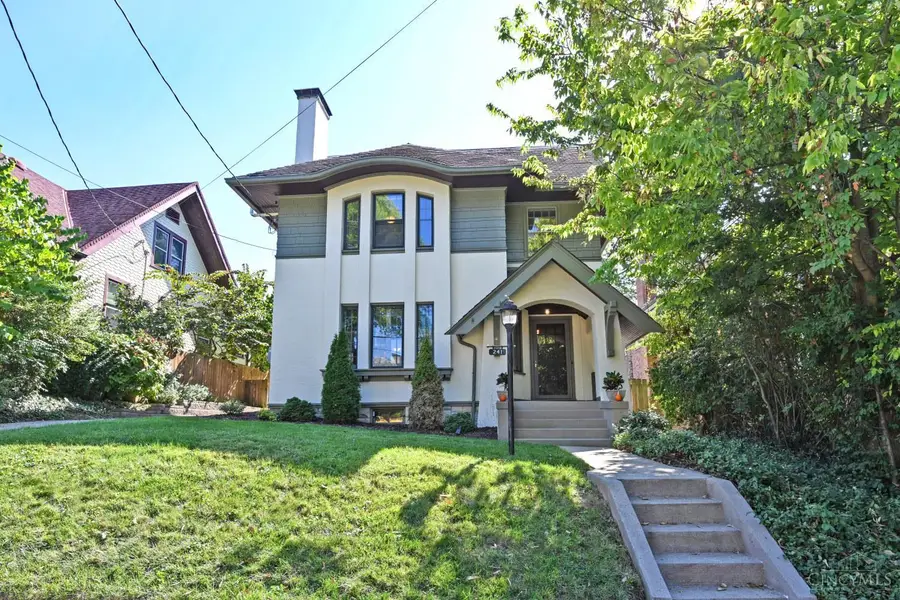 241 Senator Place, Cincinnati, OH 45220 - #2