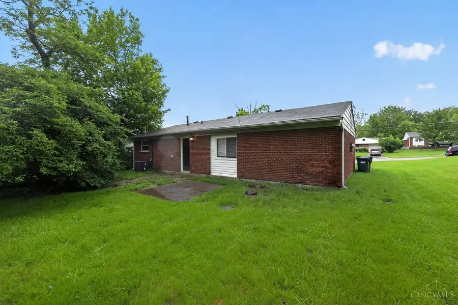 1315 Meredith Drive, Springfield, OH 45231 - #2