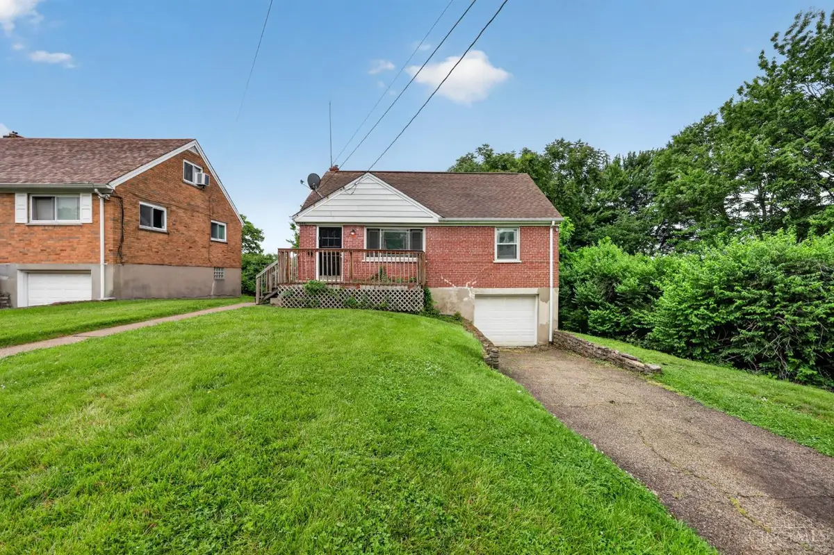 6331 Stover Avenue, Cincinnati, OH 45251 - #1