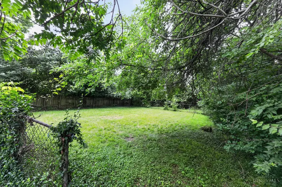 6331 Stover Avenue, Cincinnati, OH 45251 - #3