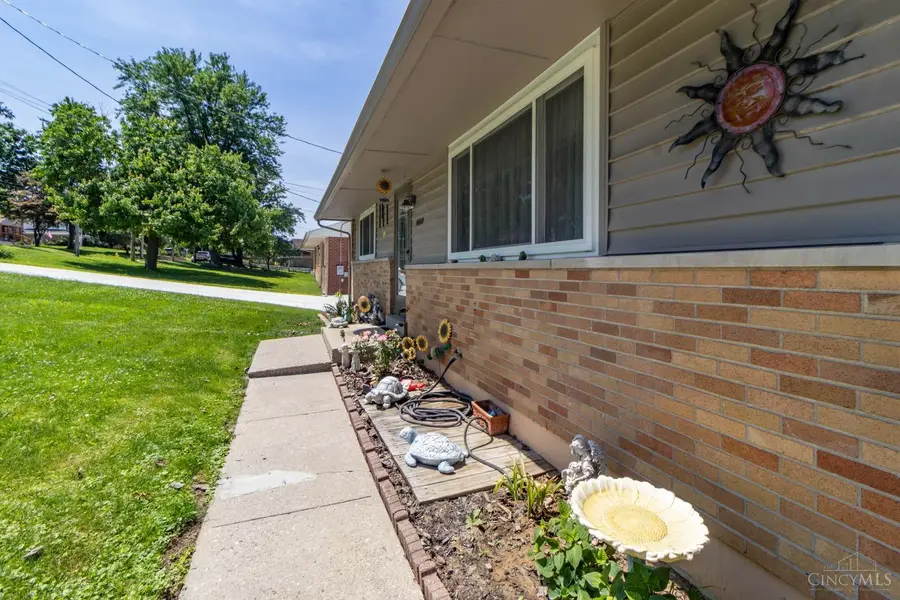 10749 Plainfield Road, Sharonville, OH 45241 - #3