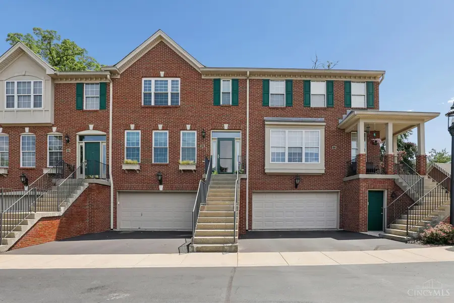 4221 St Andrews Place, Cincinnati, OH 45236 - #2