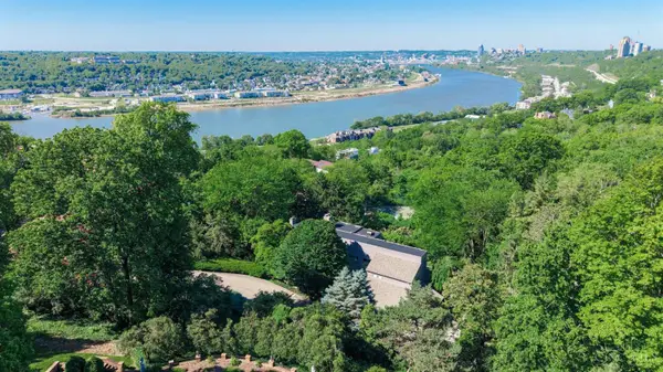 20 Grandin Lane, Cincinnati, OH 45208
