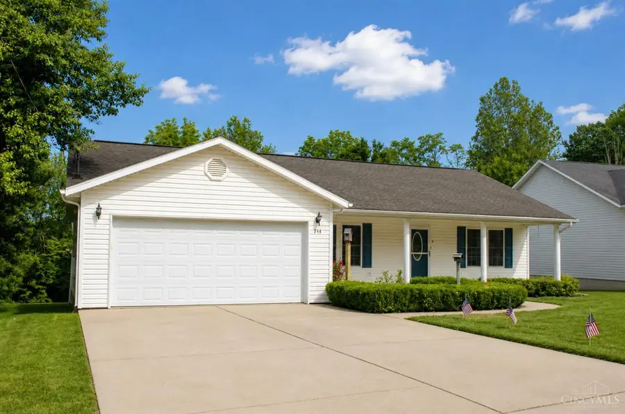 144 Vaughn Avenue, Hillsboro, OH 45133 - #2