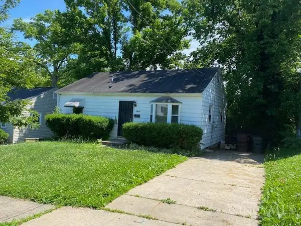 1823 Catalpa Avenue, North College Hill, OH 45239