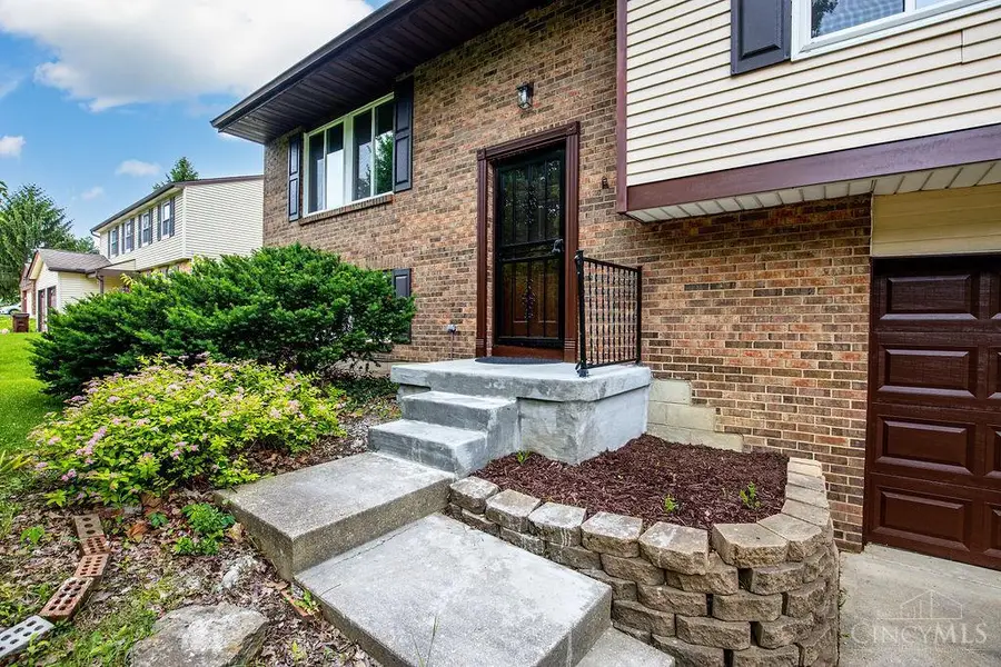 10683 Stonewood Court, Cincinnati, OH 45240 - #2