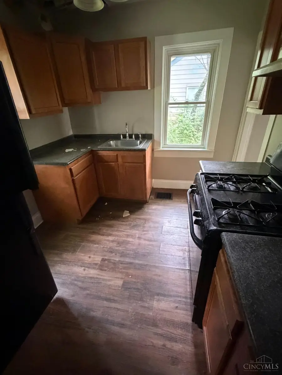 10937 Chester Road, Glendale, OH 45246 - #3