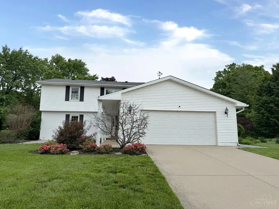 876 Maple Ridge Court, Fairfield, OH 45014 - #2