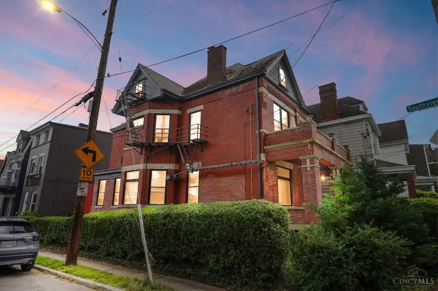 2412 Fairview Avenue, Cincinnati, OH 45219 - #3