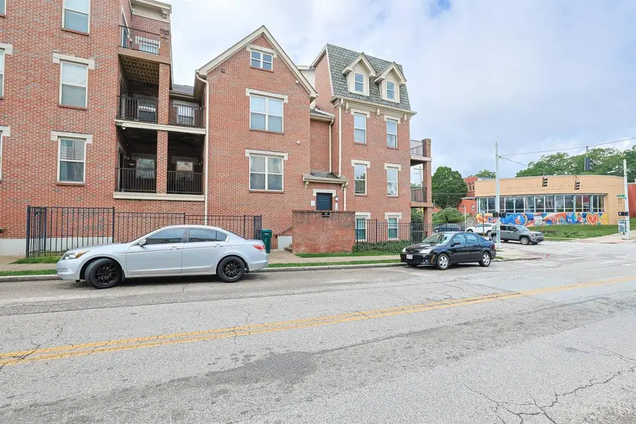 203 E University Avenue #2A, Cincinnati, OH 45219 - #2