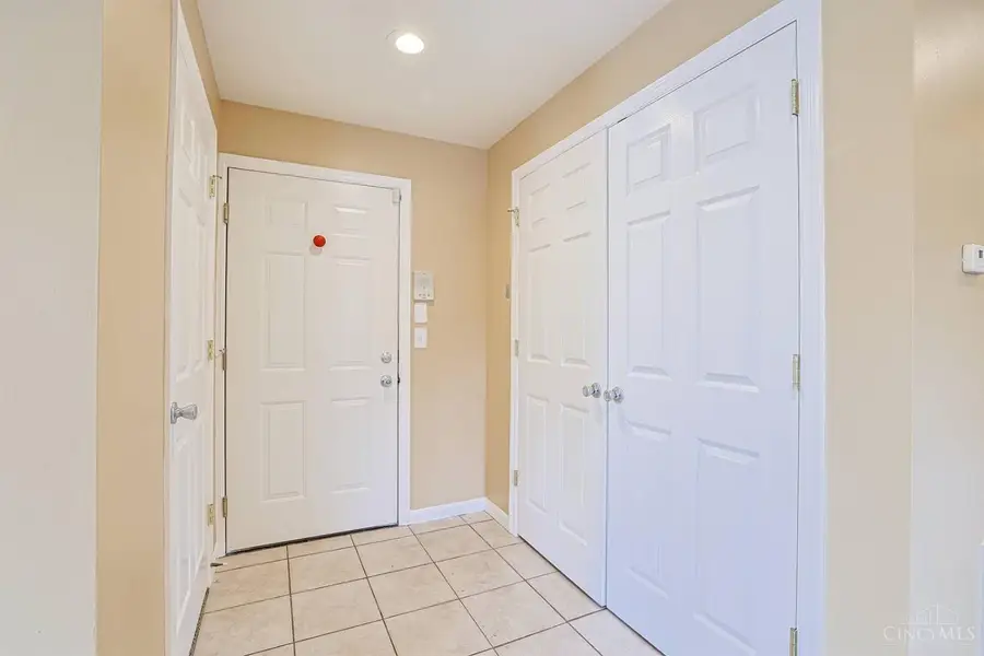 203 E University Avenue #2A, Cincinnati, OH 45219 - #3
