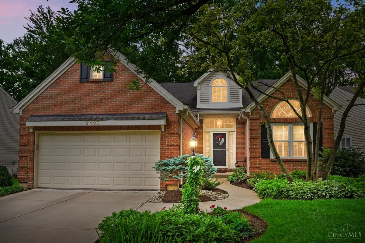 9490 Carriage Run Circle, Deerfield, OH 45140 - #1
