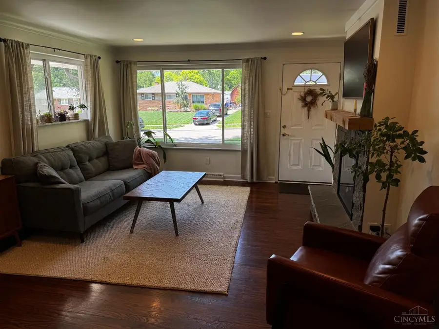 2572 S Kathwood Circle, Reading, OH 45236 - #3
