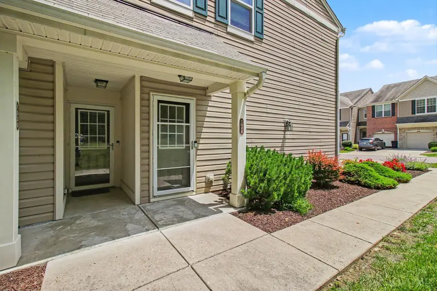 1028 Lost Crossing, Pleasant Hills, OH 45231 - #3