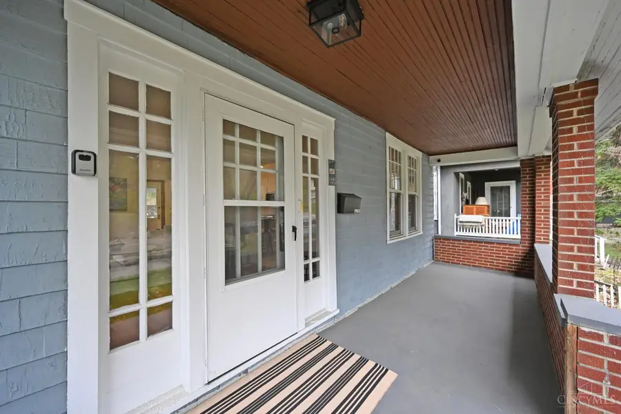 3583 Linwood Avenue, Cincinnati, OH 45226 - #3