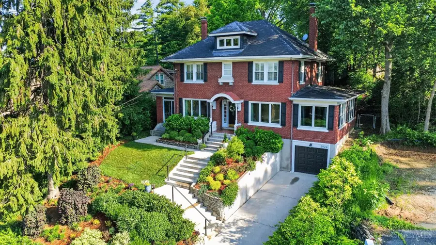 2924 Erie Avenue, Cincinnati, OH 45208 - #2