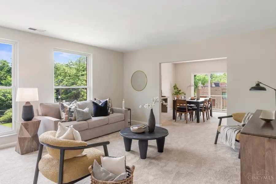 3566 Amberacres Drive #7, Cincinnati, OH 45237 - #3