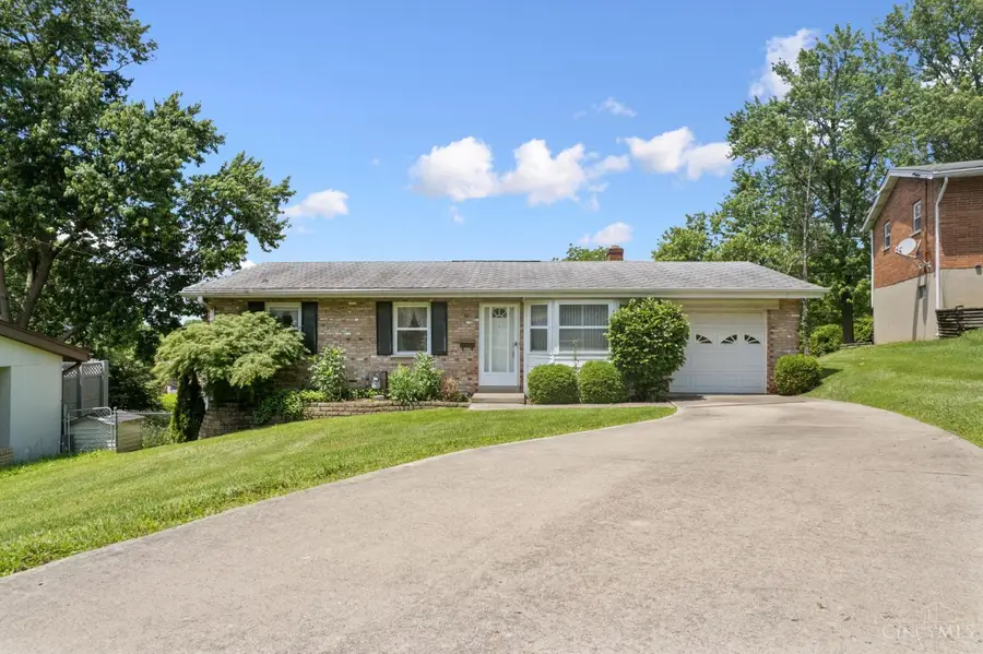 109 Bunker Hill Court, Reading, OH 45215 - #2