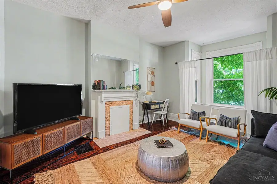 4255 Williamson Place, Cincinnati, OH 45223 - #3