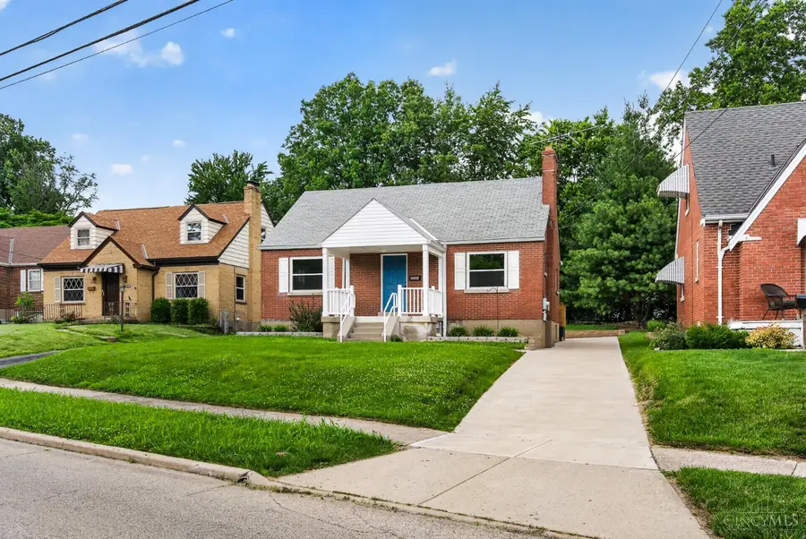 5544 Raceview Avenue, Cincinnati, OH 45248 - #2