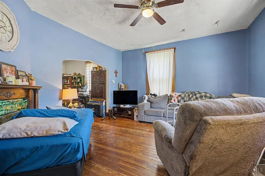 228 Central Avenue, Cincinnati, OH 45215 - #3