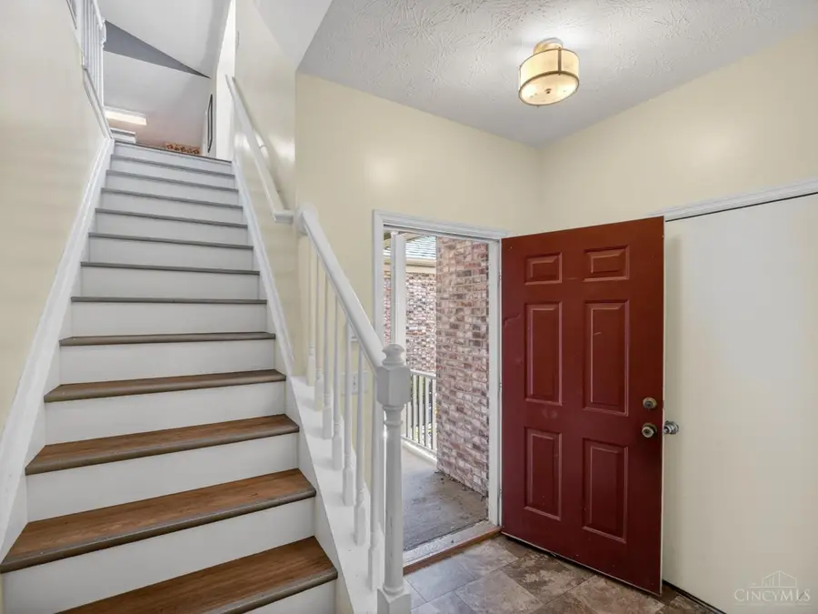 4611 Court Yard Drive, Mason, OH 45040 - #3