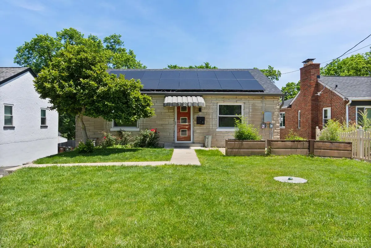 928 Oak Avenue, Wyoming, OH 45215 - #1