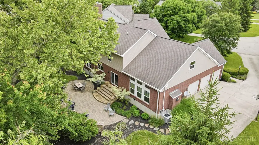 6879 Stonehedge Circle, Goshen, OH 45140 - #3