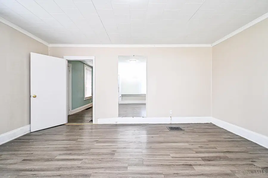 303 Walnut Street, Cincinnati, OH 45216 - #3
