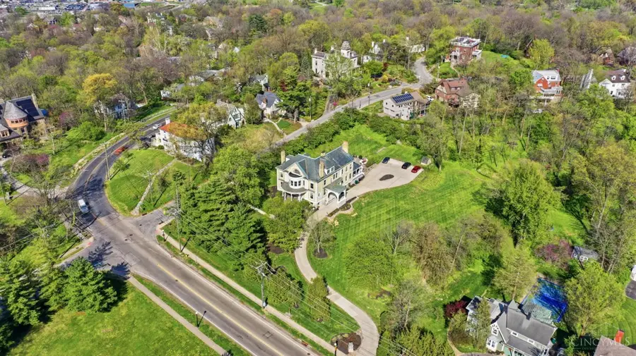3892 Clifton Avenue, Cincinnati, OH 45220 - #2