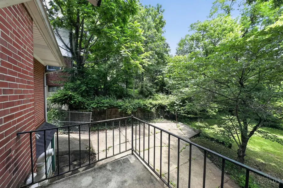 2204 Shasta Place, Cincinnati, OH 45211 - #2