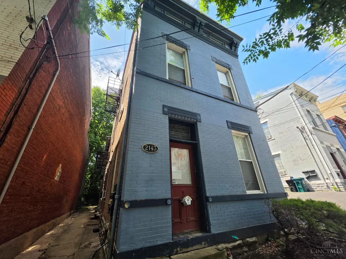 2143 W Clifton Avenue, Cincinnati, OH 45219 - #1