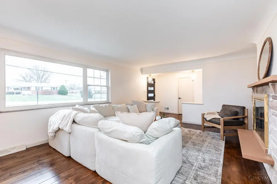 9299 Fidelis Drive, Blue Ash, OH 45242 - #3