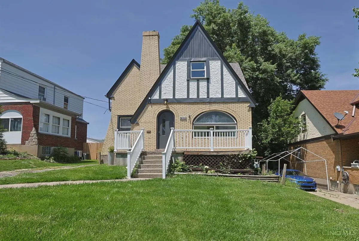 5052 Casa Loma Boulevard, Covedale, OH 45238 - #1
