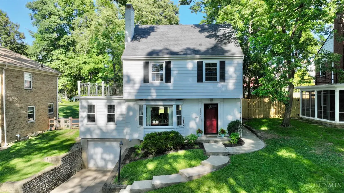 2722 Ridgewood Avenue, Ridgewood, OH 45213 - #1