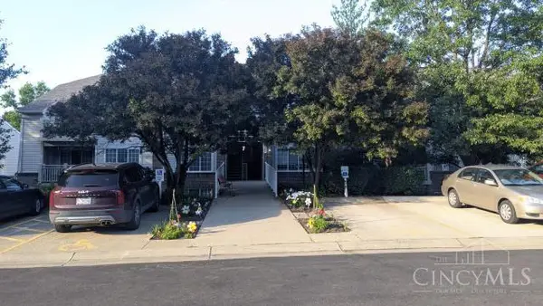 9810 Regatta Drive #107, Cincinnati, OH 45252