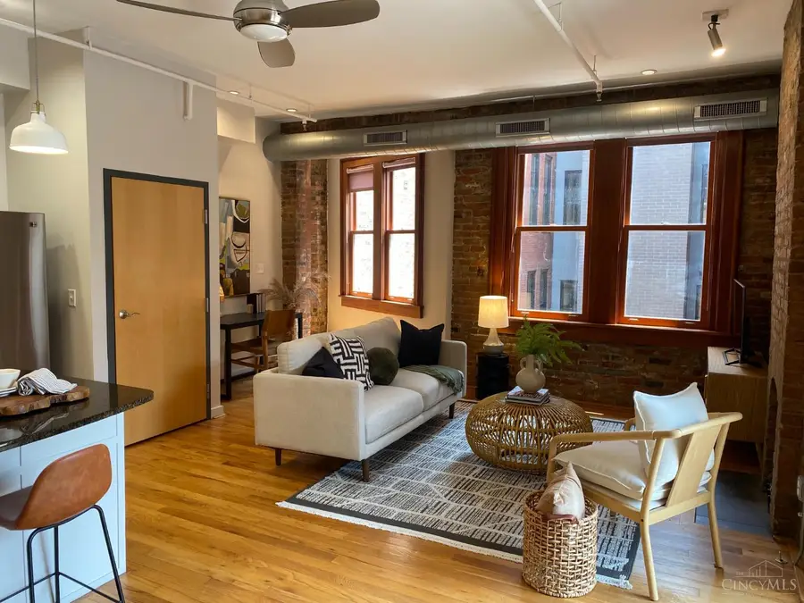 1232 Vine Street #4, Cincinnati, OH 45202 - #2