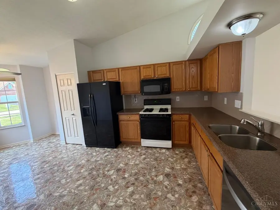 5846 Deerfield Village Drive, Deerfield, OH 45040 - #3